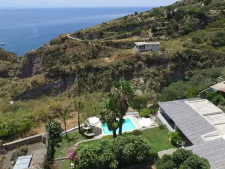 Ausgezeichnete Villa mit Schwimmbad, Panoramaterrassen - Photo 6