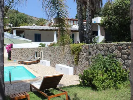 Ausgezeichnete Villa mit Schwimmbad, Panoramaterrassen - Photo 11