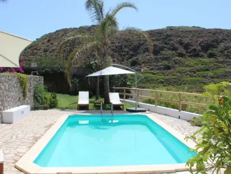 Ausgezeichnete Villa mit Schwimmbad, Panoramaterrassen - Photo 14