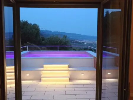 Villa mit Whirlpool, nur 6 km vom Strand entfernt - Photo 3