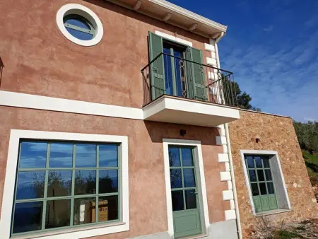 Villa mit Whirlpool, nur 6 km vom Strand entfernt - Photo 7