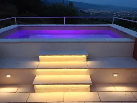 Villa mit Whirlpool, nur 6 km vom Strand entfernt - Photo 8