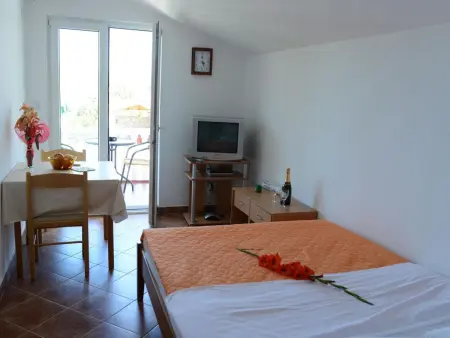 Studioapartment Lazarevic mit Balkon, Appartement 4 personnes à Bigova - Photo 28