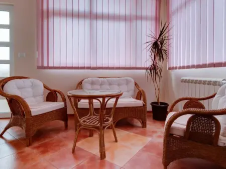 Wohnung in Radanovici mit privatem Parkplatz, Appartement 4 personnes à Bigova - Photo 4