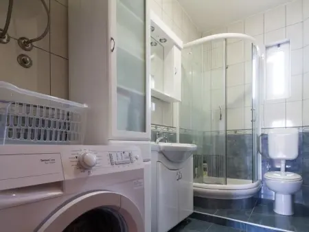 Wohnung in Radanovici mit privatem Parkplatz, Appartement 4 personnes à Bigova - Photo 13