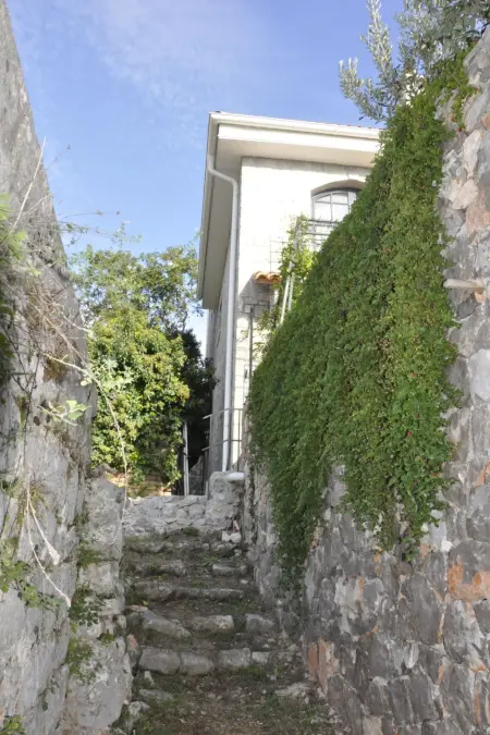 in Zelinika mit Großer Terrasse, Maison 6 personnes à Herceg Novi - Photo 13