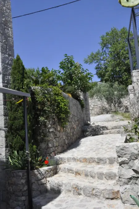 in Zelinika mit Großer Terrasse, Maison 6 personnes à Herceg Novi - Photo 26