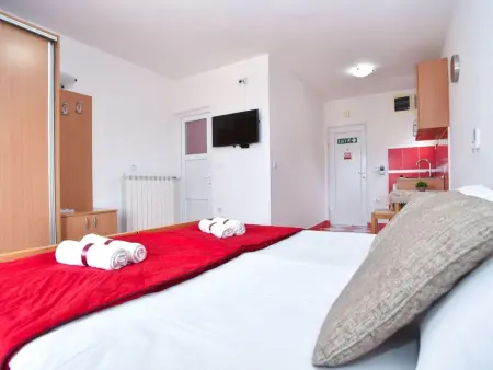 Studio für 2 Personen, Appartement 2 personnes à Tivat - Photo 2
