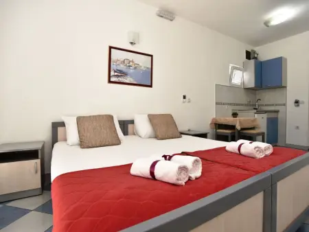 Studio für 2 Personen, Appartement 2 personnes à Tivat - Photo 2