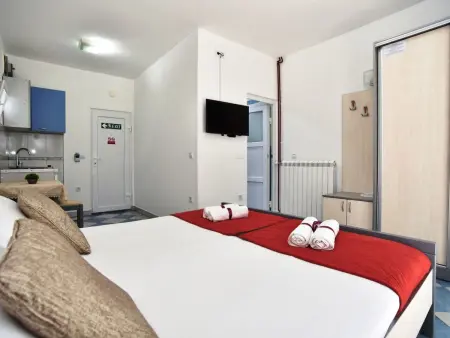 Studio für 2 Personen, Appartement 2 personnes à Tivat - Photo 4