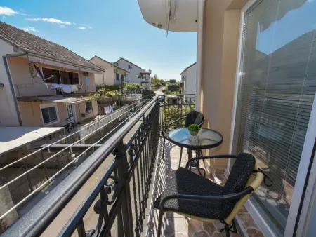 Studio-Apartment mit Balkon, Appartement 2 personnes à Tivat - Photo 7
