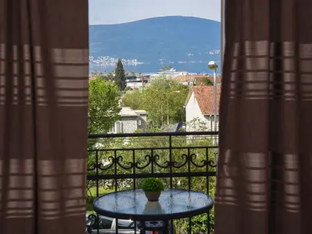 Studio für 2 Personen, Appartement 2 personnes à Tivat - Photo 8