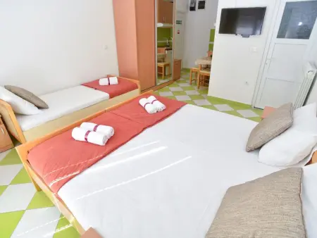 Studio-Apartment mit Balkon, Appartement 3 personnes à Tivat - Photo 4