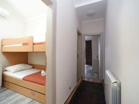 Wohnung mit Dachterrasse, Appartement 4 personnes à Tivat - Photo 3