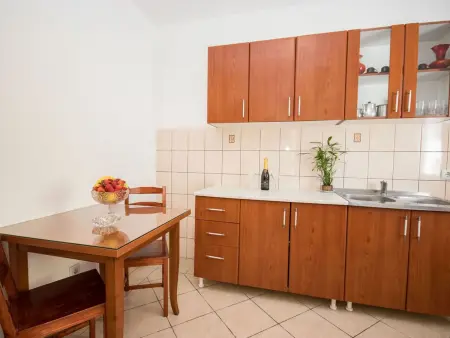 Fünf-Bett-Appartement, Appartement 5 personnes à Bar - Photo 2