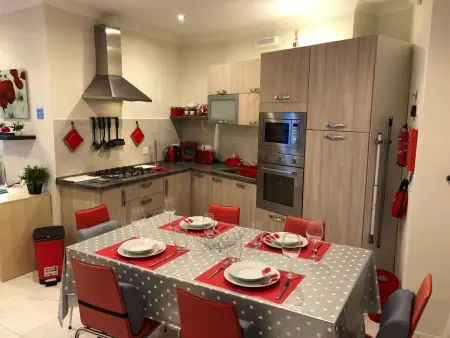 Klimatisierte Wohnung mit Grill und Terrasse, Appartement 5 personnes à Marsascala - Photo 4