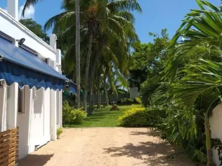 in Roches Noires mit Großem Garten, Maison 4 personnes à Cap Malheureux - Photo 1