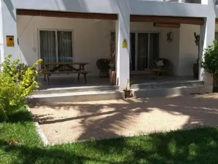 in Roches Noires mit Großem Garten, Maison 4 personnes à Cap Malheureux - Photo 3