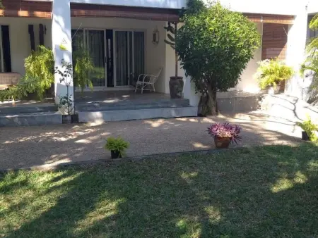 in Roches Noires mit Großem Garten, Maison 4 personnes à Cap Malheureux - Photo 6