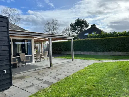 in einem familienfreundlichen Ferienpark, Maison 5 personnes à Stavenisse - Photo 1