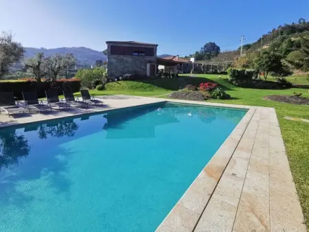 Fabelhafter Pool in einer atemberaubenden Landschaft - Photo 13