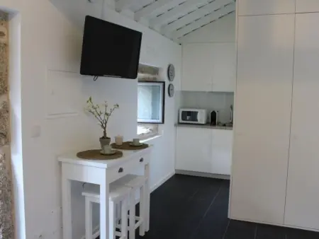 Renovierte Mühle in der Nähe der Cascades 1, Maison 2 personnes à Calheiros - Photo 2
