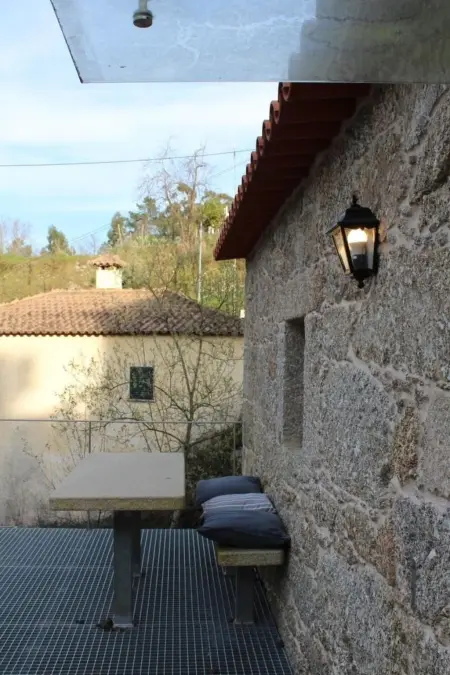 Renovierte Mühle in der Nähe der Cascades 1, Maison 2 personnes à Calheiros - Photo 6