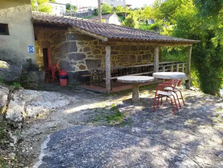 Renovierte Mühle in der Nähe der Cascades 1, Maison 2 personnes à Calheiros - Photo 8