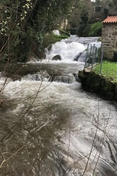 Renovierte Mühle in der Nähe der Cascades 1, Maison 2 personnes à Calheiros - Photo 11