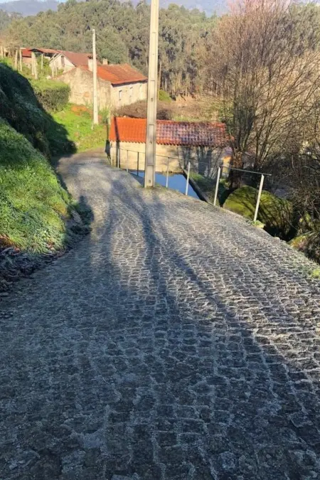 Renovierte Mühle in der Nähe der Cascades 1, Maison 2 personnes à Calheiros - Photo 12