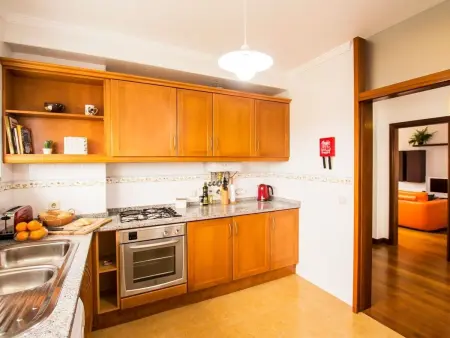Turmhaus mit freier Garage, Appartement 4 personnes à Aveiro - Photo 16