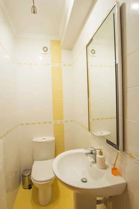 Turmhaus mit freier Garage, Appartement 4 personnes à Aveiro - Photo 18