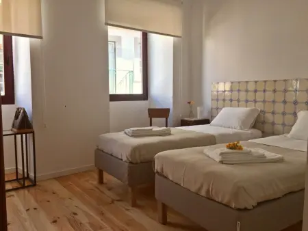 Gelbes Haus im historischen Zentrum, Maison 9 personnes à Aveiro - Photo 9