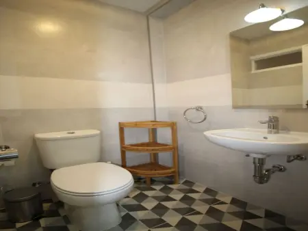Aveiro Apartment mit Patio, Appartement 6 personnes à Aveiro - Photo 6