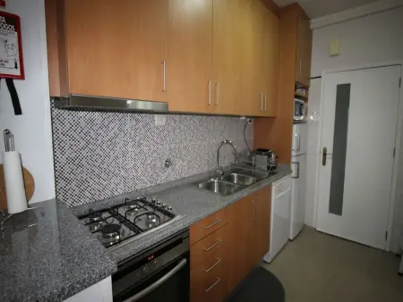 Aveiro Apartment mit Patio, Appartement 6 personnes à Aveiro - Photo 11
