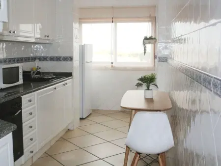 Sonnenstation im Zentrum, Appartement 6 personnes à Aveiro - Photo 9