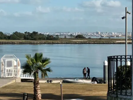 Wohnung mit Balkon, Blick auf die Lagune, Sao Jacinto, Aveiro - Photo 4