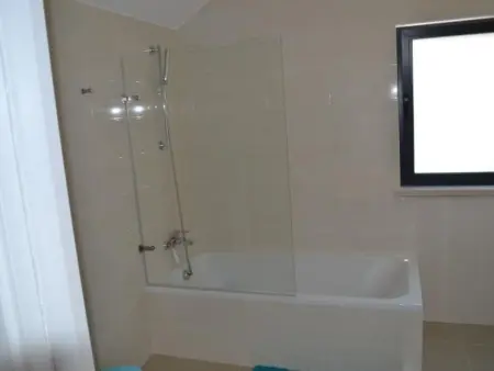 Neue moderne Villa mit privatem Pool, Maison 6 personnes à Famalicão - Photo 16
