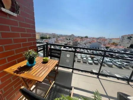 Genießen Sie den Balkon mit Blick auf das Meer, Appartement 6 personnes à Famalicão - Photo 29
