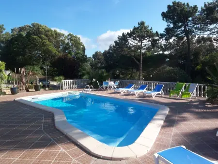 Schönes Ferienhaus in Colares mit Privatem Pool - Photo 6