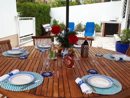 Schönes Ferienhaus in Colares mit Privatem Pool - Photo 12