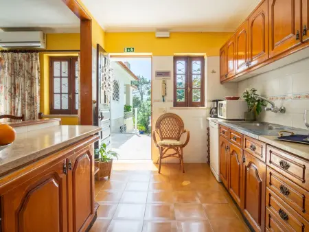 Schönes Ferienhaus in Colares mit Privatem Pool - Photo 19