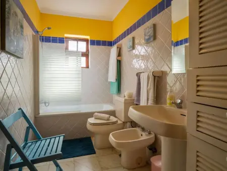 Schönes Ferienhaus in Colares mit Privatem Pool - Photo 23