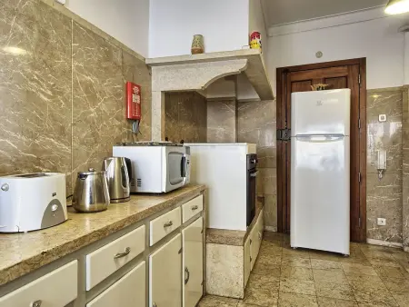 Studio für 17 Personen und 1 Kind in Lissabon, Appartement 17 personnes à Lisbonne - Photo 31