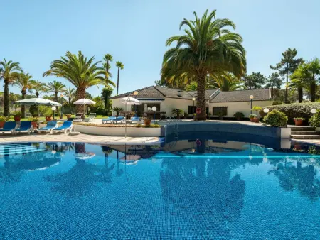 Villa das Palmeiras mit großem Schwimmbad, Maison 4 personnes à Seixal - Photo 4