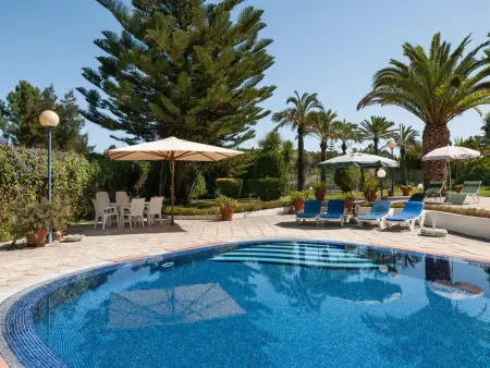 Villa das Palmeiras mit großem Schwimmbad, Maison 4 personnes à Seixal - Photo 5