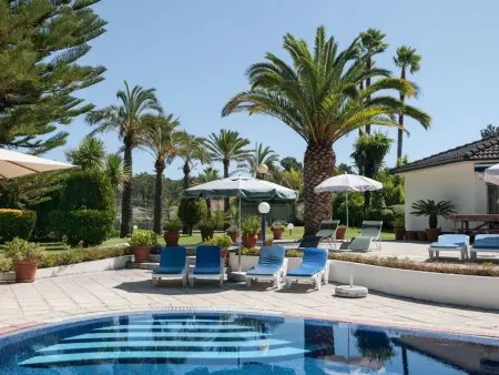 Villa das Palmeiras mit großem Schwimmbad, Maison 4 personnes à Seixal - Photo 6