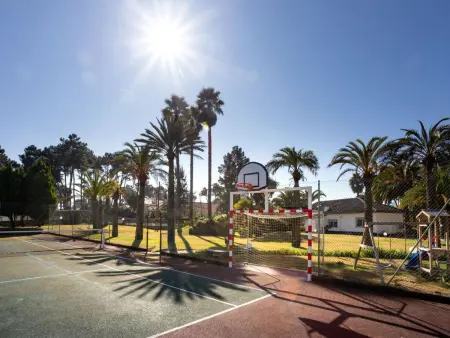 Villa das Palmeiras mit großem Schwimmbad, Maison 4 personnes à Seixal - Photo 11