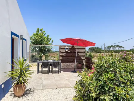 auf dem Lande in der Nähe des Strandes, Maison 2 personnes à Aljezur - Photo 2