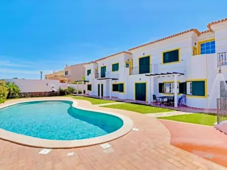 mit Terrasse, Maison 5 personnes à Bensafrim - Photo 1